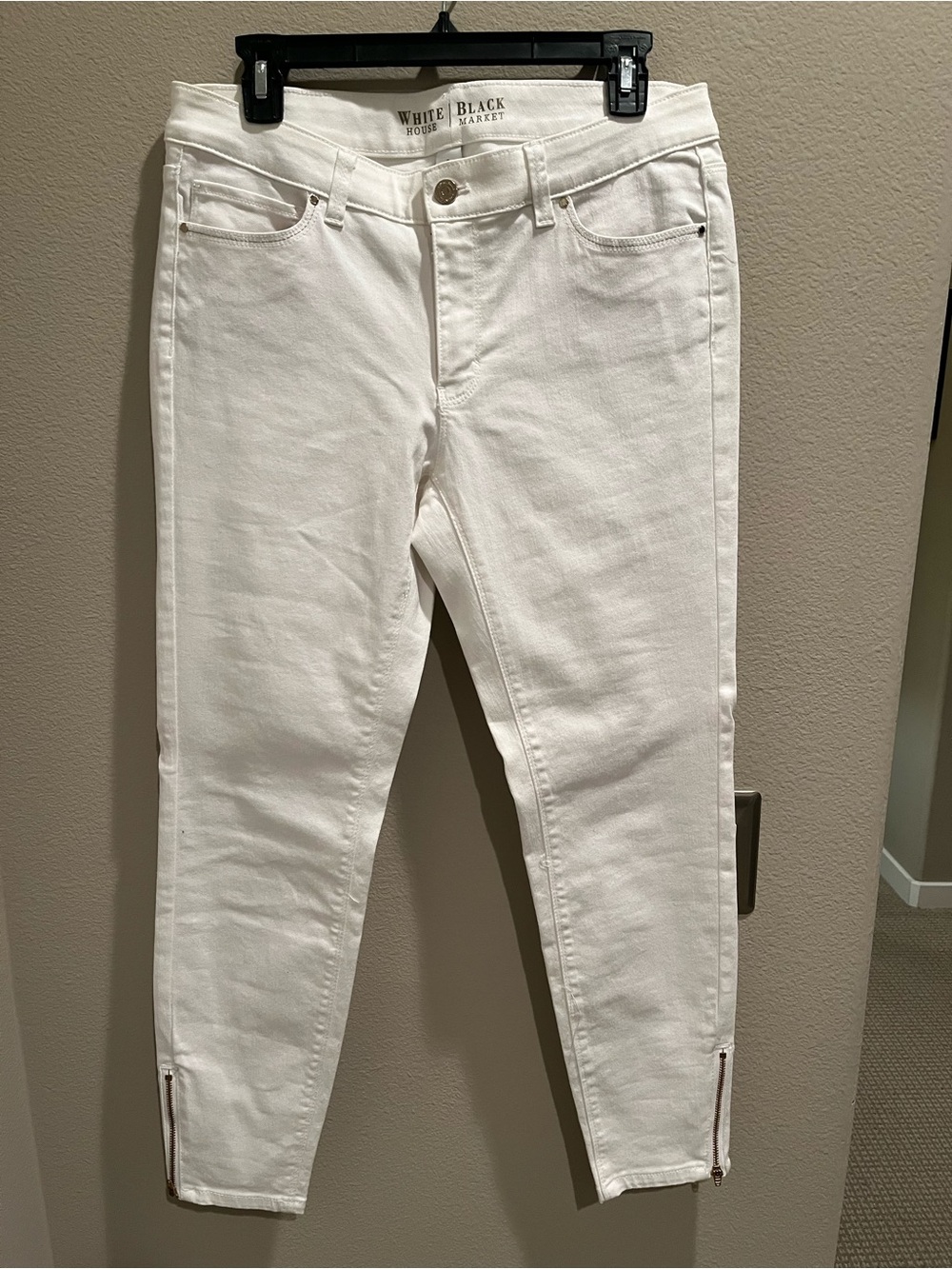 White House Black Market Skinny White Ankle Zip Jeans